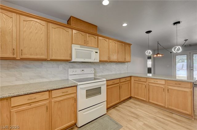 361 Dylan Place, Pahrump, NV 89048