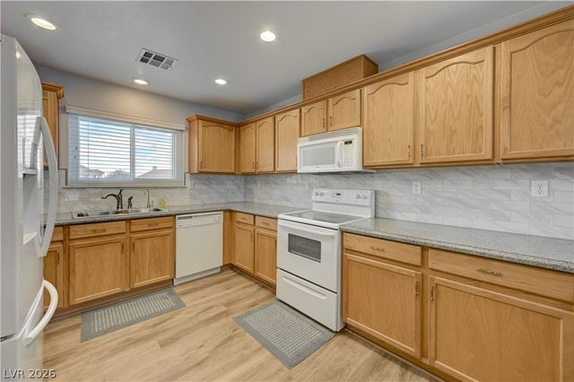 361 Dylan Place, Pahrump, NV 89048