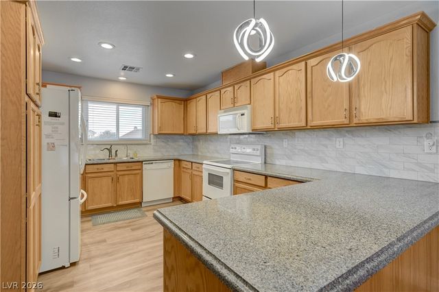 361 Dylan Place, Pahrump, NV 89048