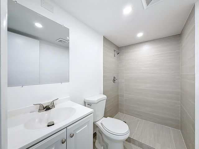 961 NW 45th Street 3, Deerfield Beach, FL 33064