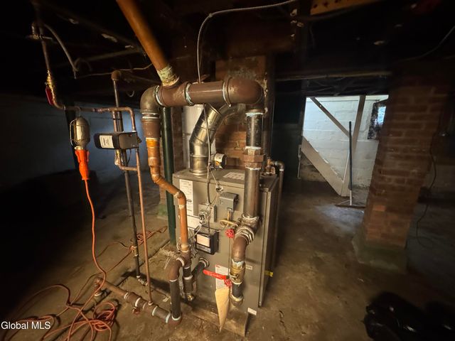 401 Stanford Avenue, Niskayuna, NY 12304