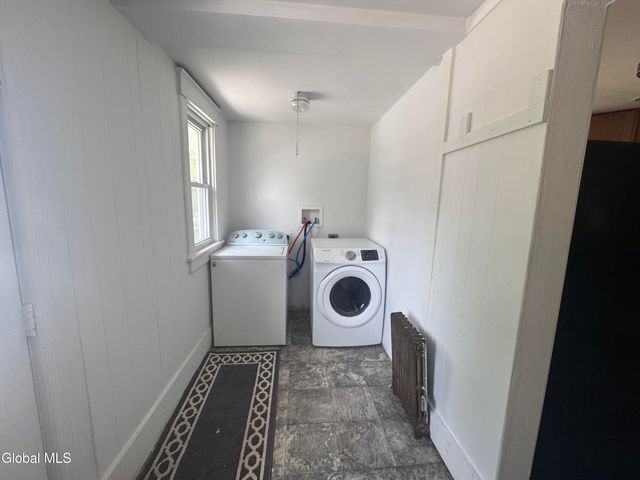 401 Stanford Avenue, Niskayuna, NY 12304