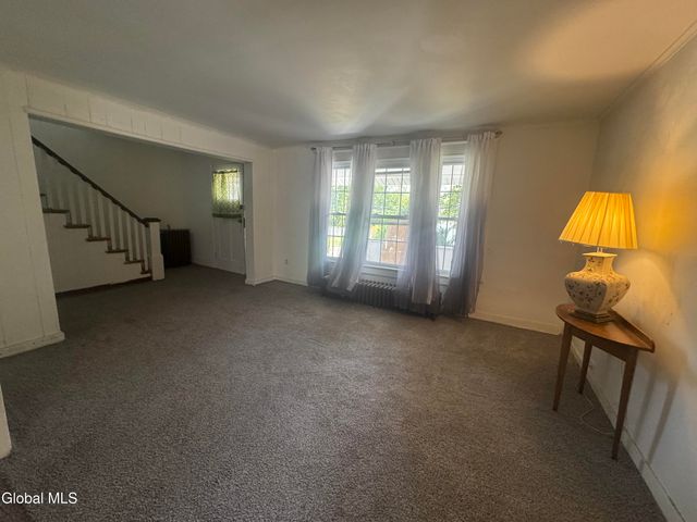 401 Stanford Avenue, Niskayuna, NY 12304