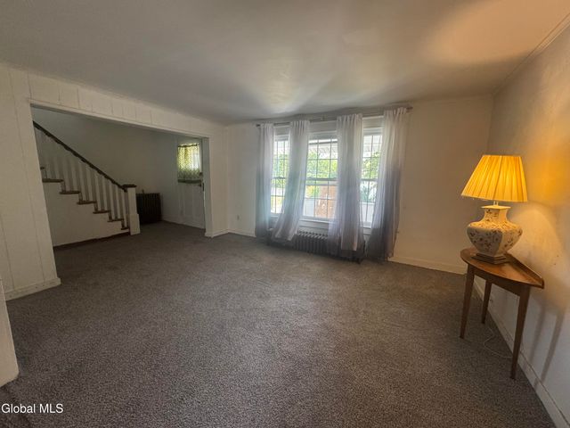 401 Stanford Avenue, Niskayuna, NY 12304