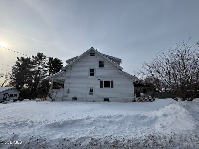 401 Stanford Avenue, Niskayuna, NY 12304