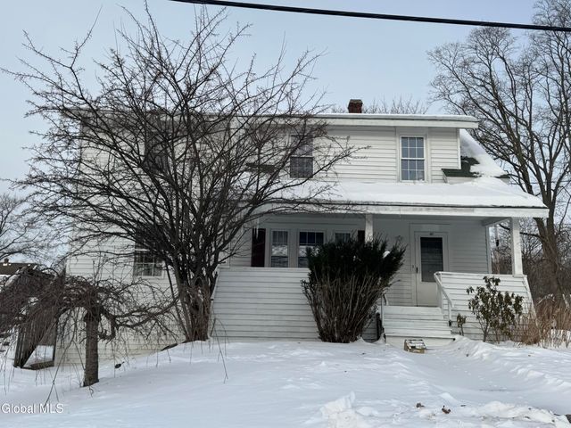401 Stanford Avenue, Niskayuna, NY 12304