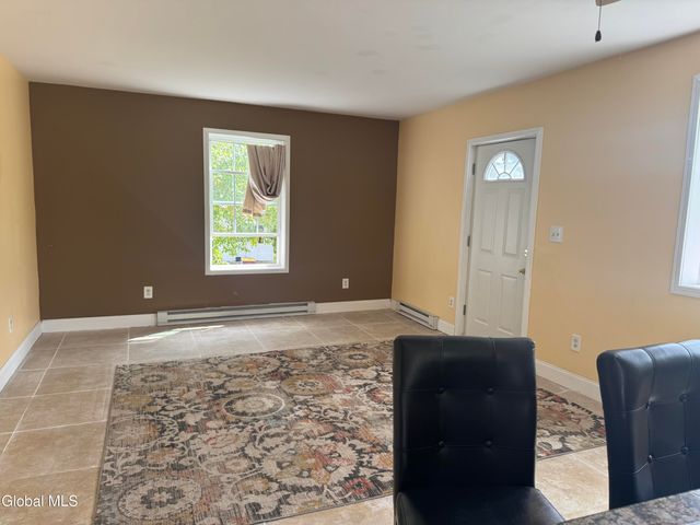 401 Stanford Avenue, Niskayuna, NY 12304