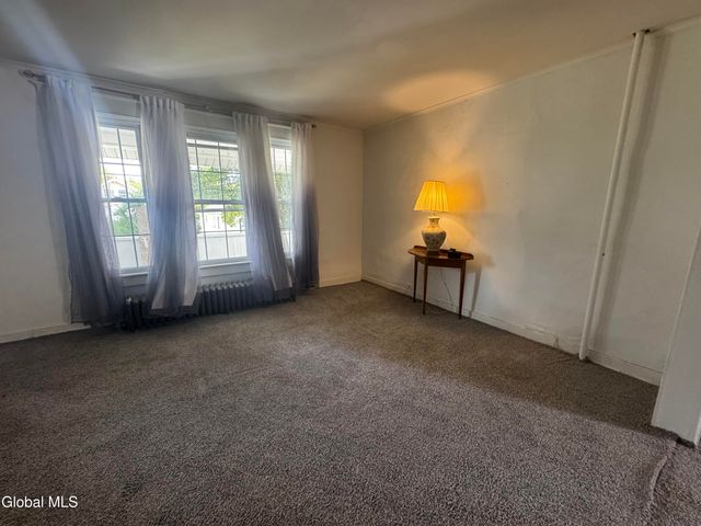 401 Stanford Avenue, Niskayuna, NY 12304