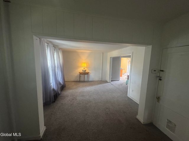 401 Stanford Avenue, Niskayuna, NY 12304