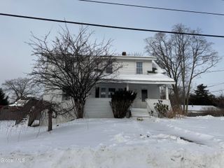 401 Stanford Avenue, Niskayuna, NY 12304