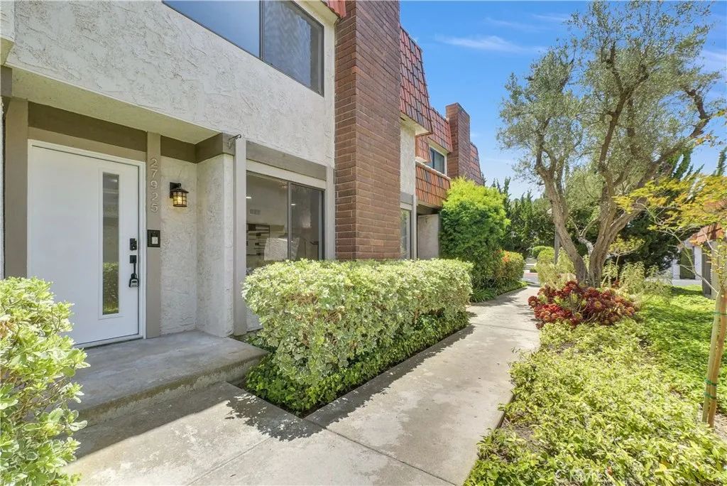 27925 Ridgebluff Court, Rancho Palos Verdes, CA 90275
