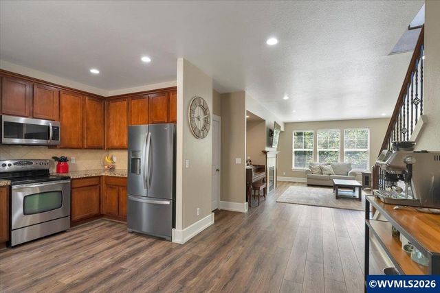 340 Flying Eagle St NW, Salem, OR 97304