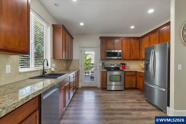 340 Flying Eagle St NW, Salem, OR 97304