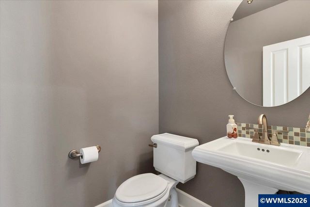 340 Flying Eagle St NW, Salem, OR 97304