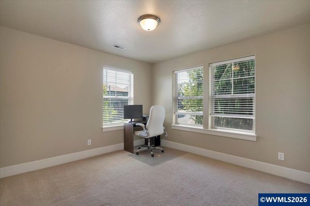 340 Flying Eagle St NW, Salem, OR 97304
