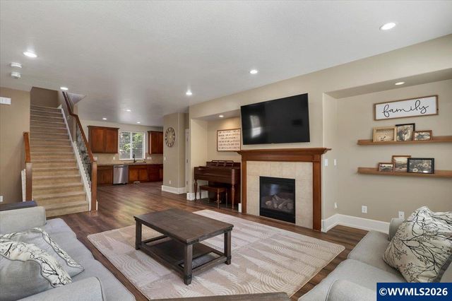 340 Flying Eagle St NW, Salem, OR 97304