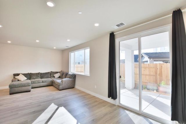 809 Big Range Way, Rocklin, CA 95765