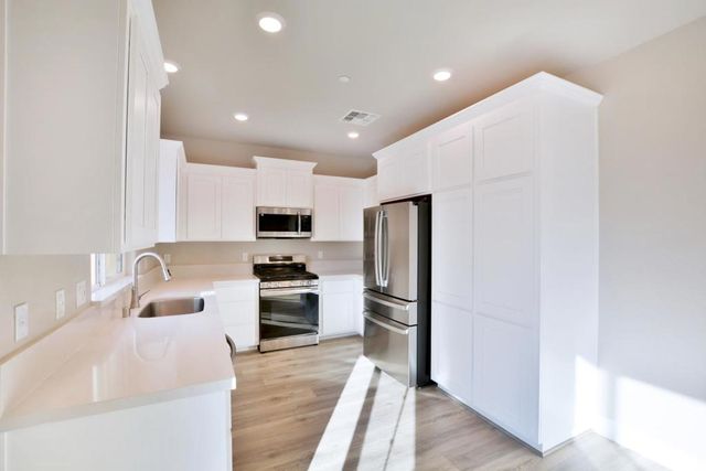 809 Big Range Way, Rocklin, CA 95765