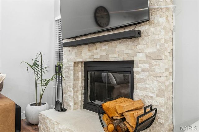 6318 Sprig Oak Court, St Louis, MO 63128