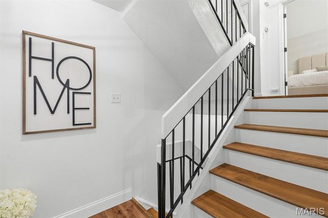 6318 Sprig Oak Court, St Louis, MO 63128