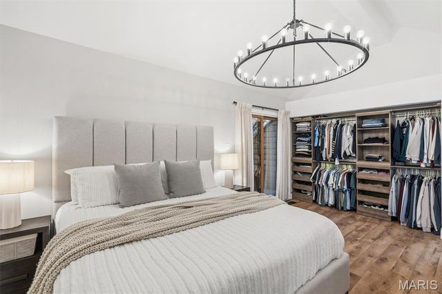 6318 Sprig Oak Court, St Louis, MO 63128