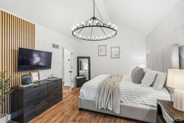 6318 Sprig Oak Court, St Louis, MO 63128