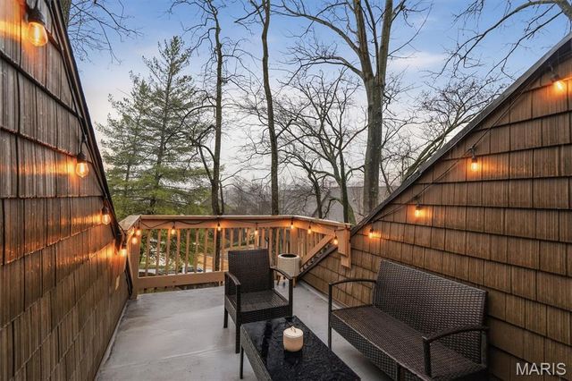 6318 Sprig Oak Court, St Louis, MO 63128