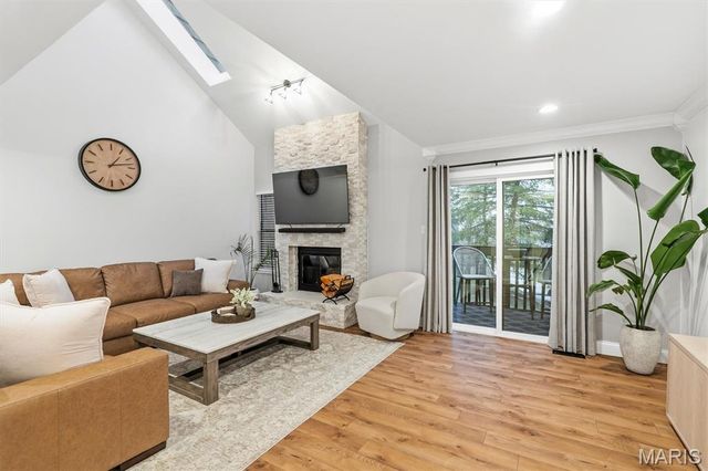 6318 Sprig Oak Court, St Louis, MO 63128