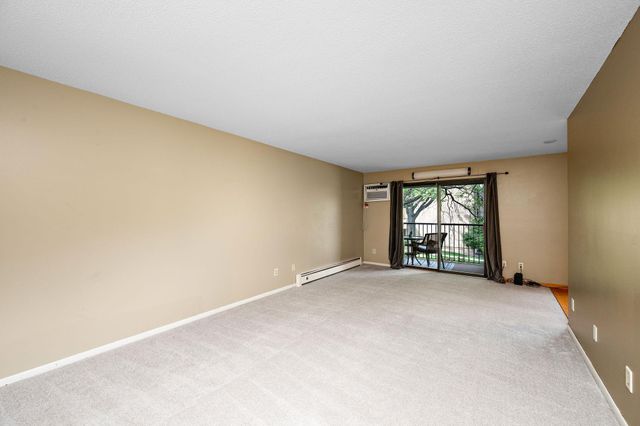 4101 Parklawn Avenue 201, Edina, MN 55435