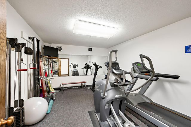 4101 Parklawn Avenue 201, Edina, MN 55435