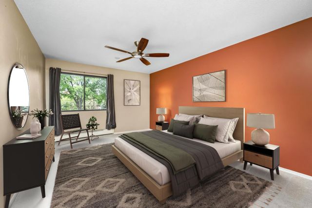 4101 Parklawn Avenue 201, Edina, MN 55435