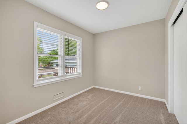 1721 Woodland Avenue, West Des Moines, IA 50265