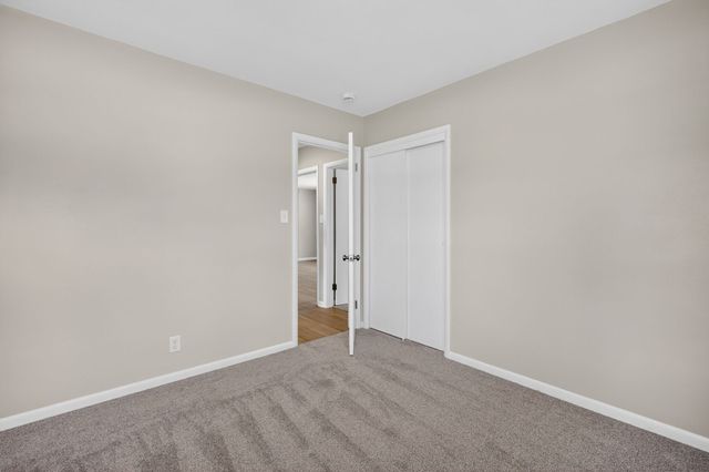 1721 Woodland Avenue, West Des Moines, IA 50265