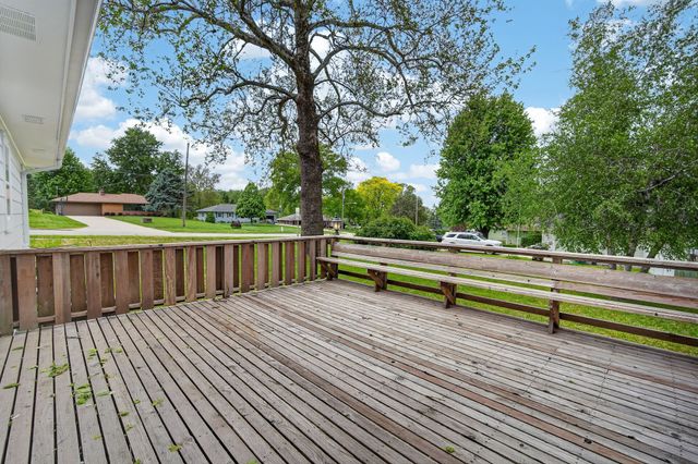1721 Woodland Avenue, West Des Moines, IA 50265