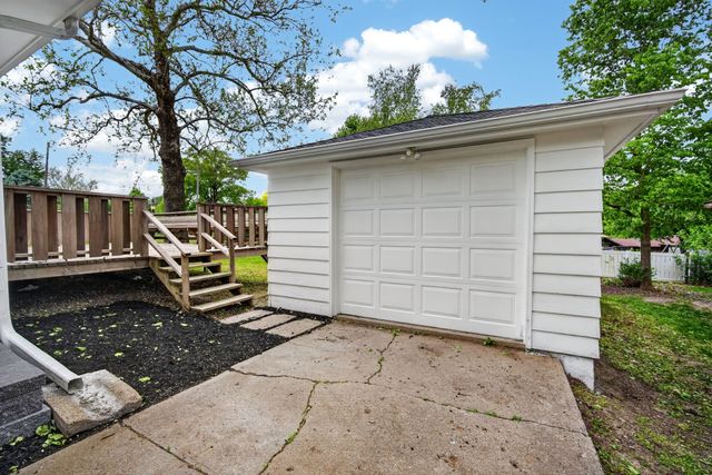 1721 Woodland Avenue, West Des Moines, IA 50265