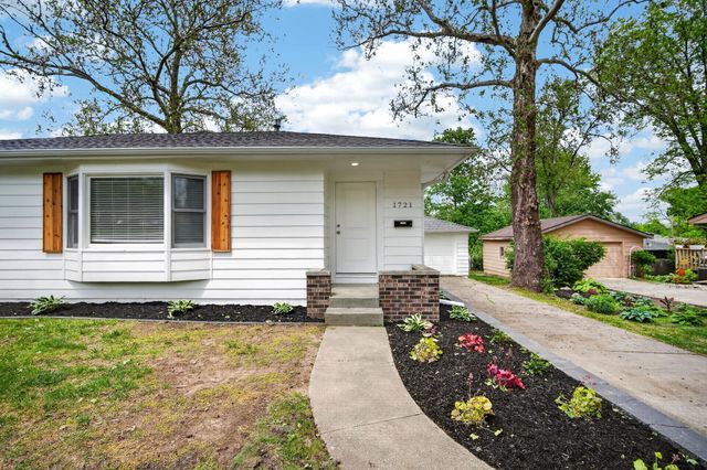 1721 Woodland Avenue, West Des Moines, IA 50265
