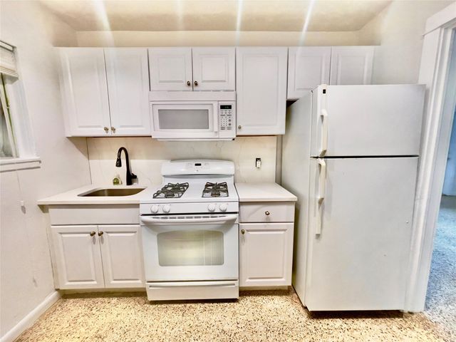 1614 NE 7TH ST, Fort Lauderdale, FL 33304