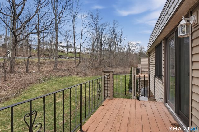 14 Redwood Court 14, Cromwell, CT 06416