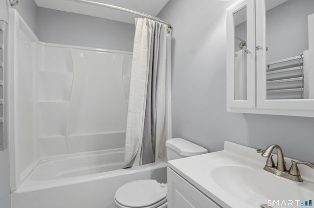 14 Redwood Court 14, Cromwell, CT 06416