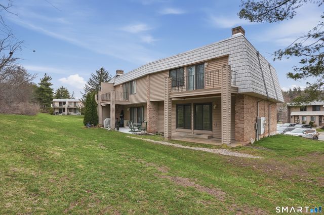 14 Redwood Court 14, Cromwell, CT 06416