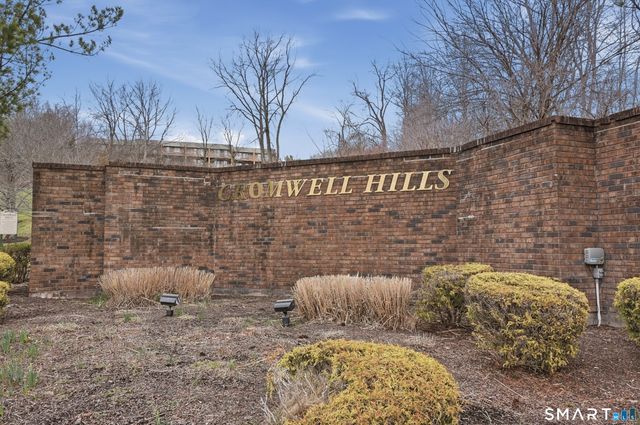 14 Redwood Court 14, Cromwell, CT 06416