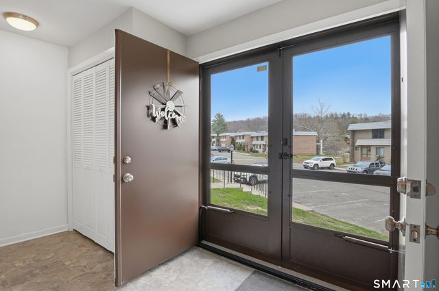 14 Redwood Court 14, Cromwell, CT 06416