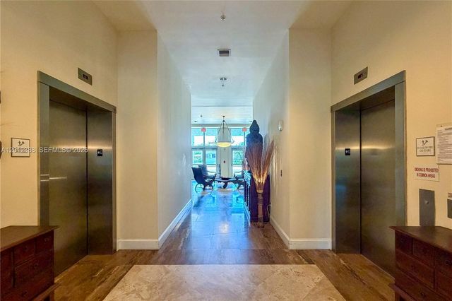 2600 SW 27th Ave 902, Miami, FL 33133