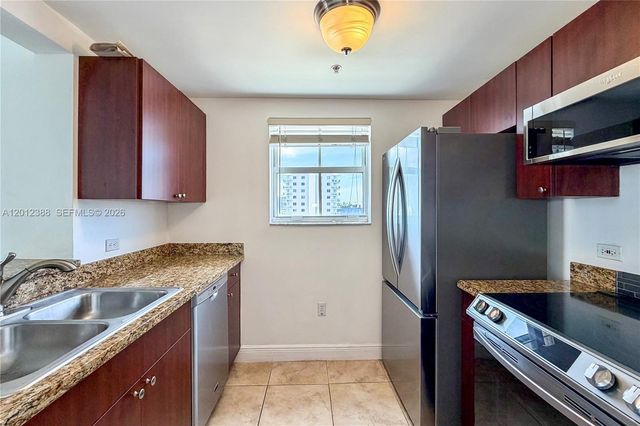 2600 SW 27th Ave 902, Miami, FL 33133