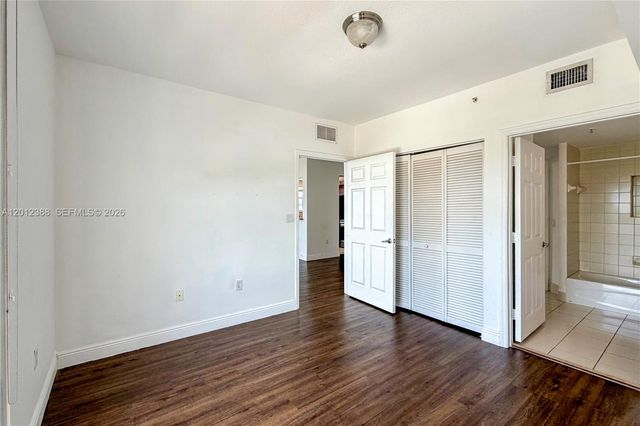 2600 SW 27th Ave 902, Miami, FL 33133