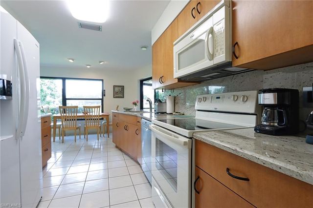 28387 Las Palmas CIR, Bonita Springs, FL 34135