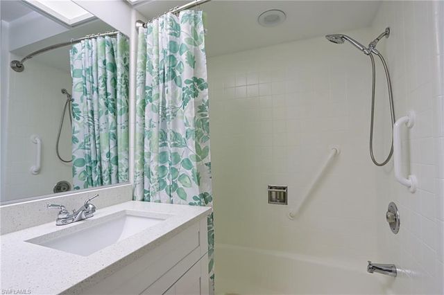 28387 Las Palmas CIR, Bonita Springs, FL 34135