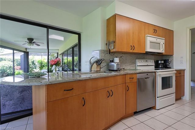 28387 Las Palmas CIR, Bonita Springs, FL 34135