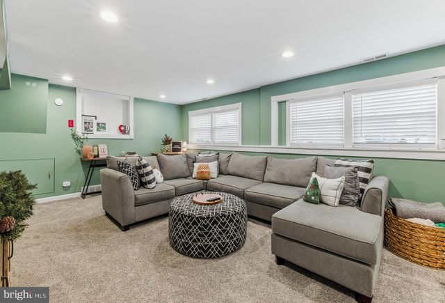 231 FRANKFORD AVE, Blackwood, NJ 08012