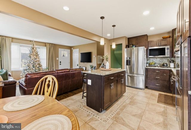 231 FRANKFORD AVE, Blackwood, NJ 08012